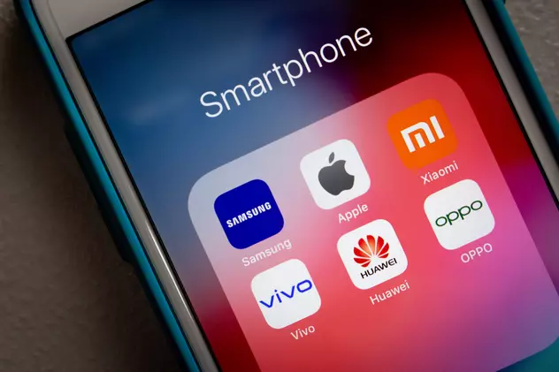 Producătorii de smartphone-uri au vândut anul trecut 1,35 miliarde de dispozitive. Samsung a bătut Apple, iar Xiaomi a luat locul Huawei