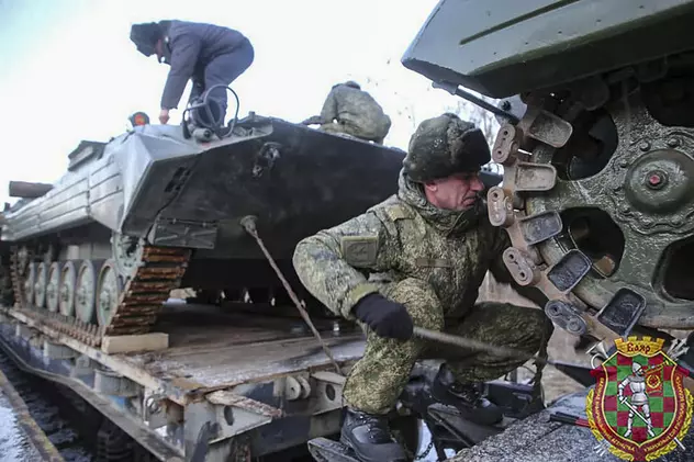 Rusia organizează noi exerciții militare în apropierea Ucrainei și în Peninsula Crimeea