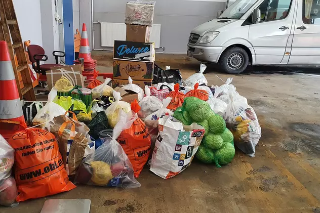 Șofer român pus să plătească 3.360 €, taxa de distrugere a pachetelor de Crăciun pe care le ducea în Franța, aproape o tonă de mâncare