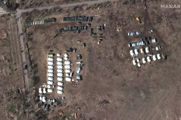 Imaginile din satelit arată că Rusia a adus noi trupe și echipamente militare lângă Ucraina
