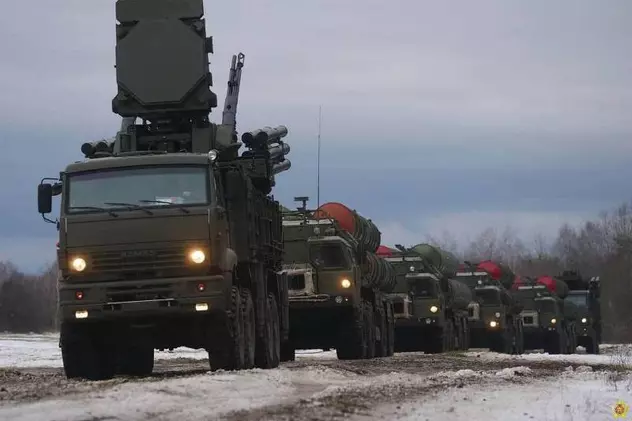 O parte din forțele concentrate la granița cu Ucraina au început să se retragă, anunță Ministerul rus al Apărării
