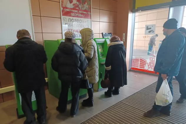 Corespondentul Libertatea, din Mariupol, la 15 km de zona ocupată de armata rusă: Ucrainenii fac cozi la bancomate, se pregătesc să plece