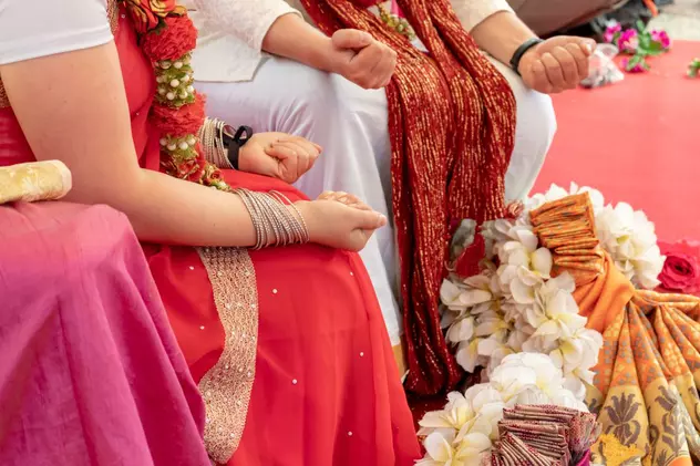 13 femei și fete au murit după ce au căzut într-o fântână, la o nuntă din India