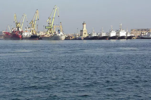 Trei porturi din Constanța au fost închise din cauza vântului puternic