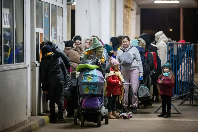 ONG-urile cer Guvernului birouri mobile pentru înregistrarea refugiaților din Ucraina. „Formalitățile durează chiar și peste 8 ore”