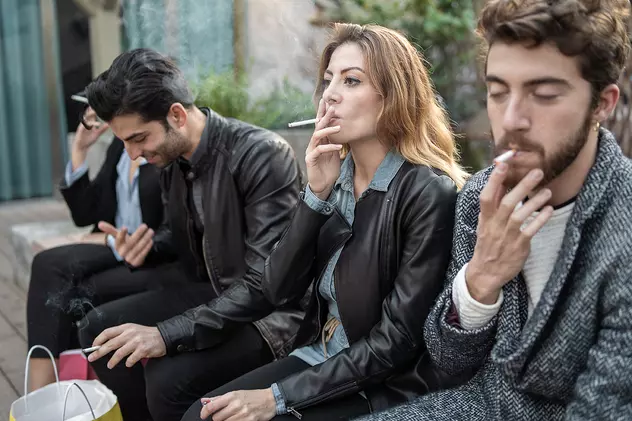 România, singura țară din UE unde crește numărul de fumători, vrea să combată fenomenul prin conferințe. Zeci de medici și ONG-uri se revoltă