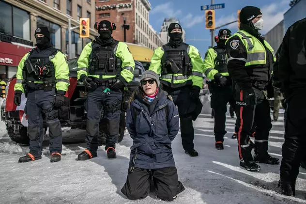 Cel puțin 100 de protestatari arestați în Ottawa, în încercarea de a elibera centrul capitalei