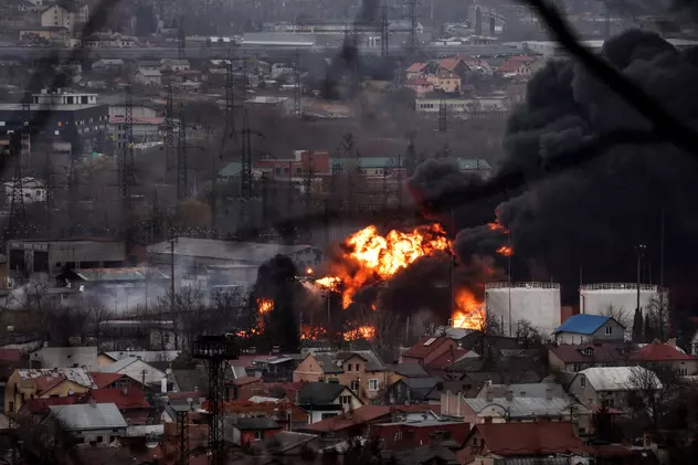 Război în Ucraina, ziua 31 | Explozii în vestul țării, în apropiere de Liov. Rachetele rusești au atins și un reactor nuclear din Harkov
