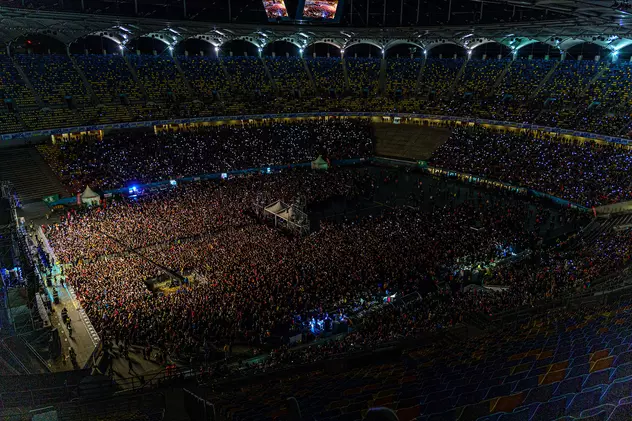 Zeci de mii de oameni au fost pe Arena Națională la concertul caritabil We Are One. Foto: Saga Festival