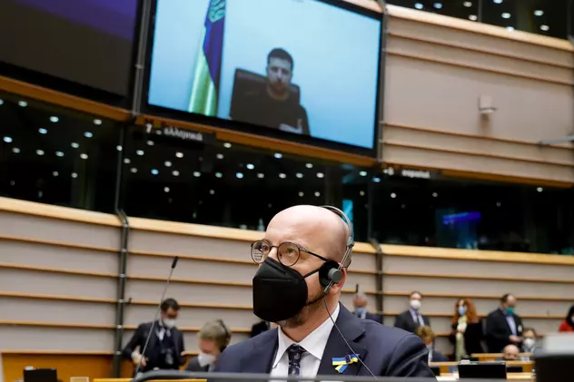 Momentul din timpul discursului lui Zelenski în care translatorul din Parlamentul European izbucnește în plâns