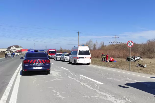 Un spectator de 19 ani a murit după ce a fost lovit de o mașină în timpul unui raliu din Brașov dedicat șoferilor amatori