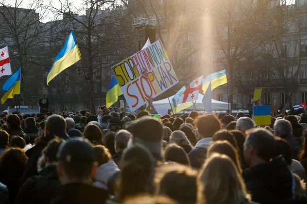 VIDEO | Proteste în mai multe orașe europene față de invazia Rusiei în Ucraina. „Opriți războiul”