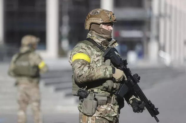Kievul anunță o „anchetă imediată” după apariția unor imagini în care, potrivit Rusiei, ucrainenii împușcă în genunchi soldați ruși capturați