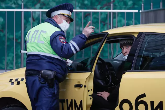 Rusia vrea să oblige firmele de taxi să transfere datele despre cursele de călători către serviciul de securitate
