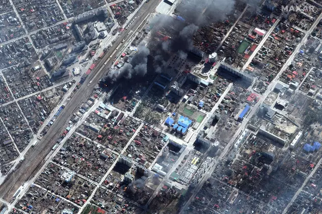 Noi imagini din satelit care arată dezastrul din Irpin, lângă Kiev. Un baraj a fost distrus, iar râul a ieșit din matcă