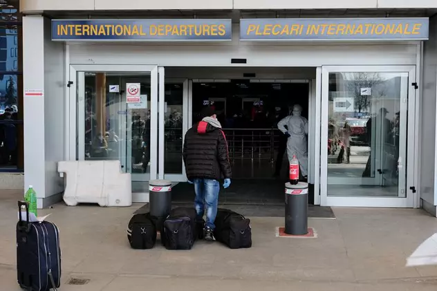 Un avion cu destinația Egipt a decolat cu o întârziere de zece ore din Cluj-Napoca