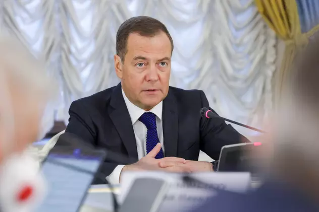 Dmitri Medvedev, despre livrările de arme avansate americane pentru Kiev: Înseamnă că „toată Ucraina va arde”