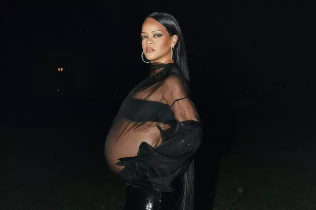 Rihanna, pictorial provocator înainte de a naște primul copil. S-a lăsat fotografiată cu burta la vedere, în lenjerie intimă