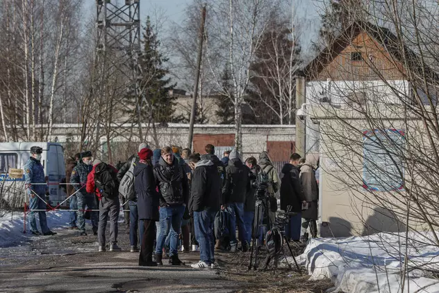 Zeci de deținuți dintr-o închisoare din Rusia și-au tăiat venele în semn de protest față de măsurile de securitate