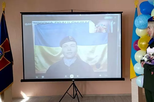 Doi militari ai Gărzii Naționale din Ucraina s-au căsătorit online: „Distanța nu contează, dragostea învinge”