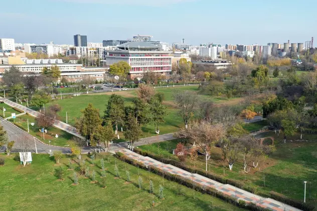 Parcul Universității Politehnica, redeschis pentru public după doi ani. Care sunt regulile și programul de acces. Foto: Primaria Sector 6