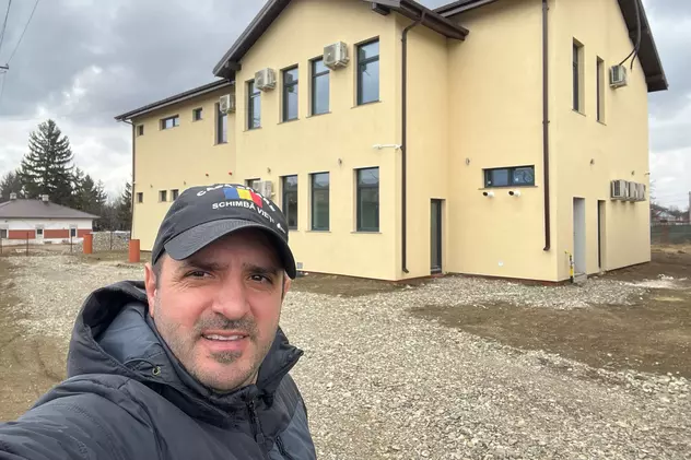 A construit 28 de case pentru familii sărace. Acum face un centru educațional într-un sat din Iași, unde copiii să învețe o meserie