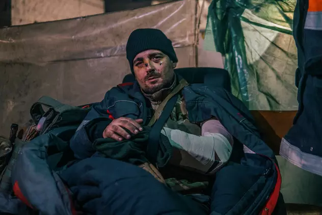 Soldat de la Azovstal, despre cei 600 de răniți din uzină: „E aproape imposibil să-i salvezi”. Spune că nu mai sunt medicamente, iar operațiile se fac „pe viu”