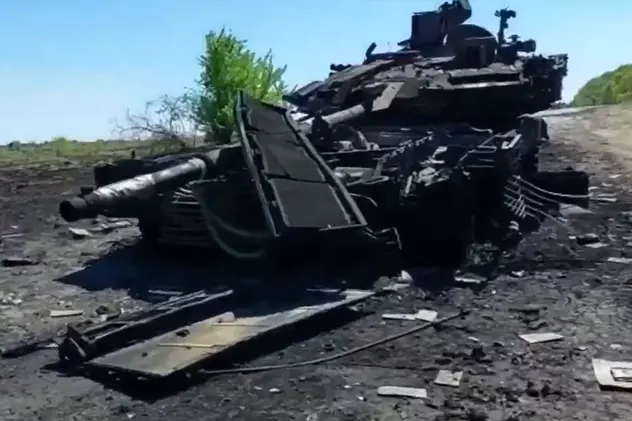 Cel mai modern tanc al rușilor, supranumit „Spărgătorul”, distrus de ucraineni la câteva zile după ce a ajuns pe frontul de lângă Harkov
