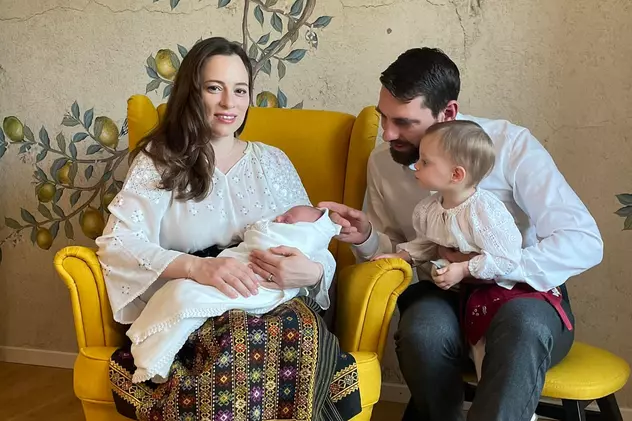 Fostul principe Nicolae și soția lui, Alina, și-au botezat băiețelul. Fiul celor doi poartă numele regelui Mihai
