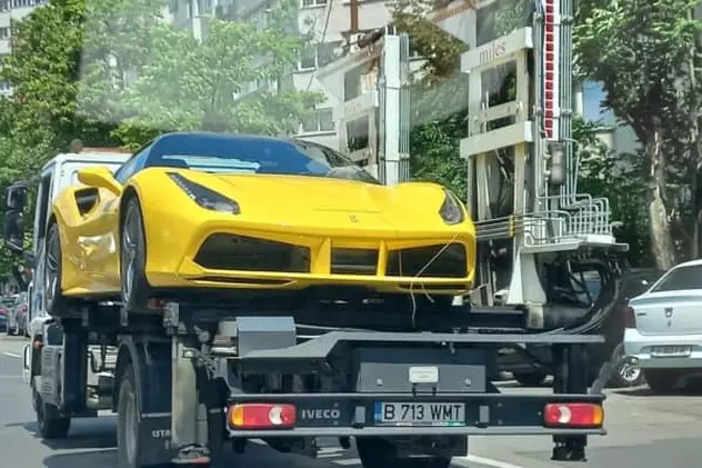 Un Ferrari parcat pe trecerea de pietoni, ridicat din centrul Bucureștiului. Clotilde Armand: „Ghinion”