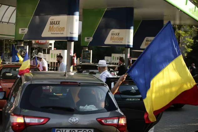 Protest în Bucureşti, după compensarea preţurilor la combustibili
