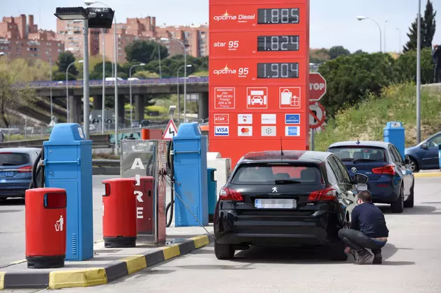 Ce măsuri au luat alte țări în lupta cu prețurile carburanților. În România, încă se caută soluții