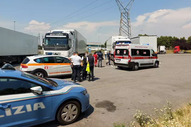 Un șofer român de TIR a fost găsit mort în cabină, de patronul lui, care l-a căutat într-o parcare din Italia