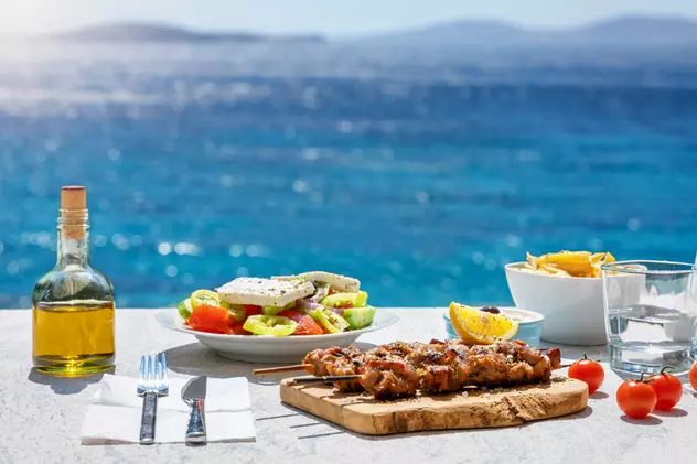 Mâncăruri pe care să le încerci în Grecia