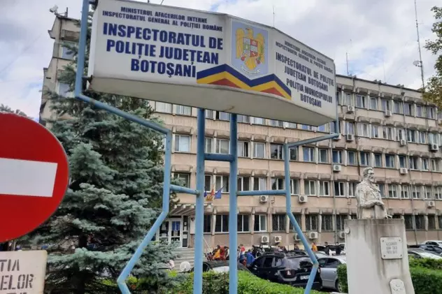 Un bărbat aflat în arestul poliției din Botoșani s-a tăiat pe piept cu un briceag. Un agent este cercetat disciplinar