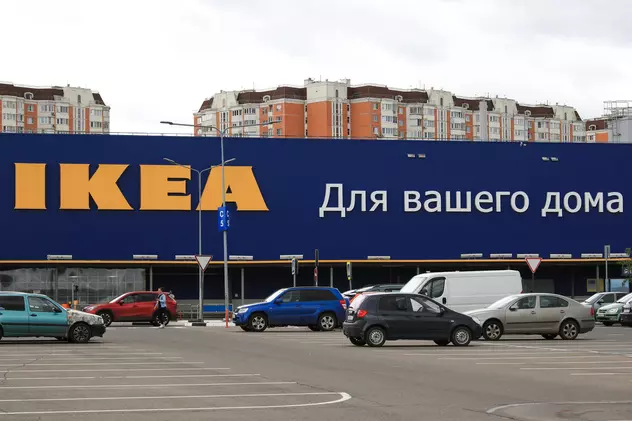 IKEA își scoate la vânzare fabricile din Rusia și plănuiește reduceri de personal. Câți angajați vor rămâne fără loc de muncă