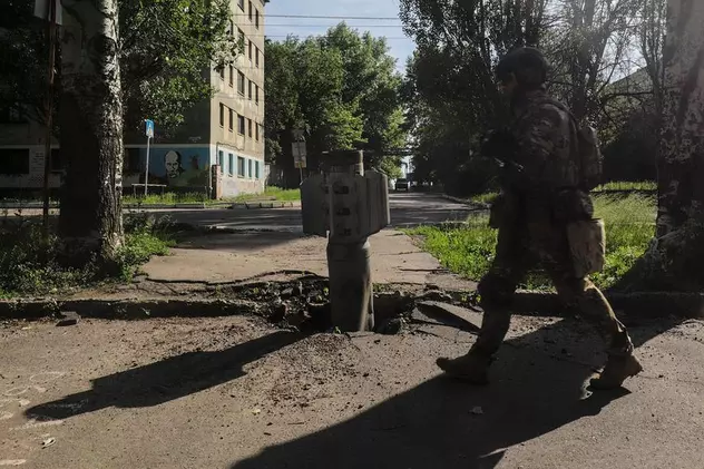 Război în Ucraina, ziua 105 | Severodonețk, aproape cucerit de ruși. Trupele ucrainene au fost împinse la periferie