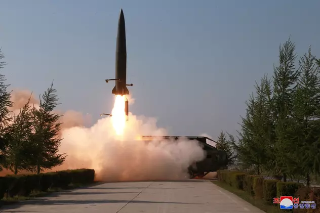 Coreea de Nord a tras opt rachete balistice în mai puțin de o oră
