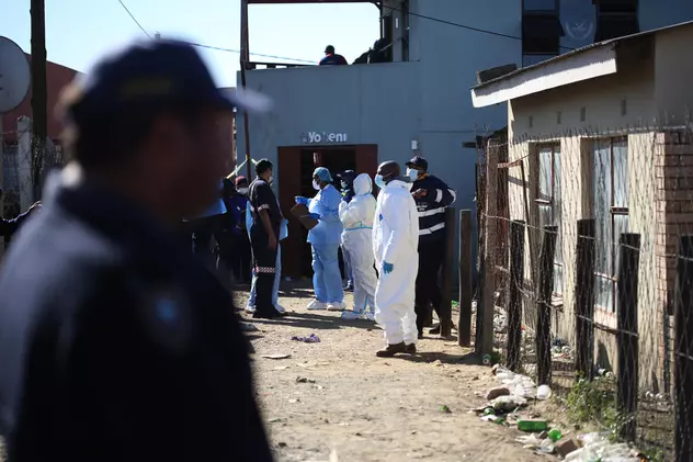 Morți misterioase într-un club din Africa de Sud. 22 de tineri, găsiți morți din motive încă necunoscute