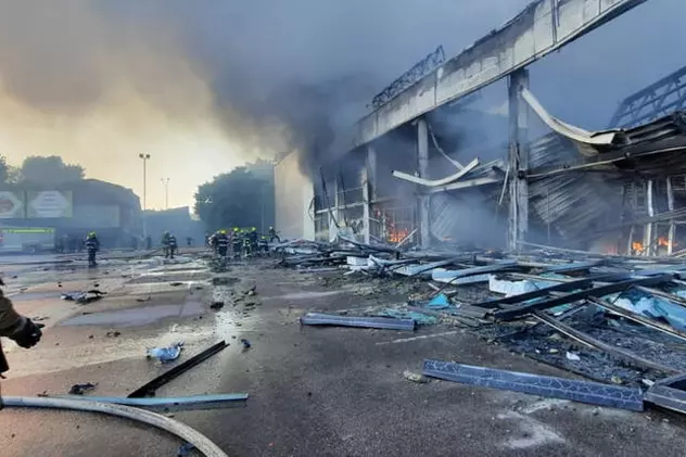 Liderii internaționali condamnă atacul asupra mall-ului din Kremenciuk. "Arată profunzimea cruzimii şi barbariei lui Putin"