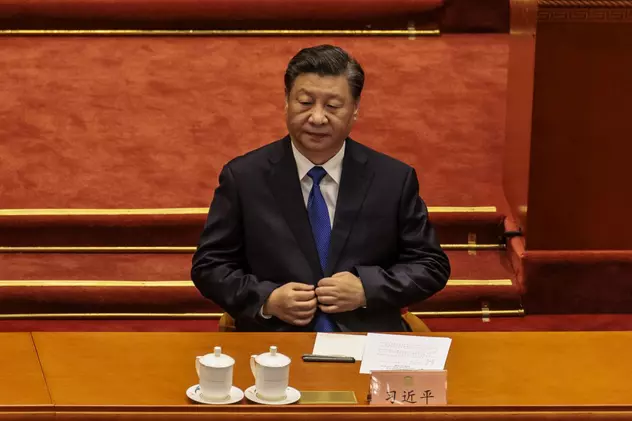 Liderul Chinei Xi Jinping merge în Hong Kong-ul îngenuncheat pentru a aniversa 25 de ani de la predarea orașului către Beijing