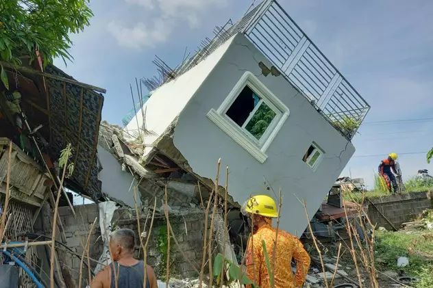Un cutremur violent, de peste 7 grade pe scara Richter, a lovit nordul Filipinelor. Cel puțin 5 oameni și-au pierdut viața