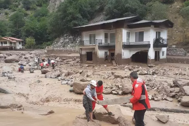 Cel puțin 69 de morți în Iran, în urma inundațiilor și a alunecărilor de teren