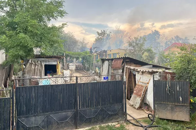 Incendiu in Dolj. 7 case avariate. Foto: ISU Dolj