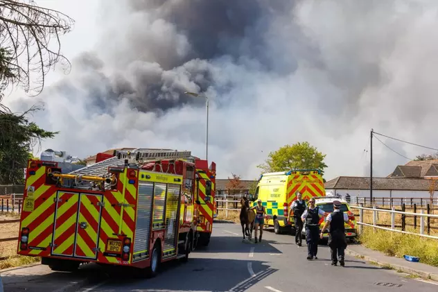 Incendii la periferia Londrei, în cea mai caldă zi din istoria Marii Britanii