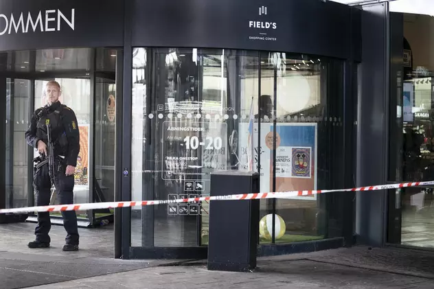 O tânără blocată în mallul atacat din Copenhaga îi trimitea mamei ei SMS-uri cu inimioare, să-i arate că trăiește