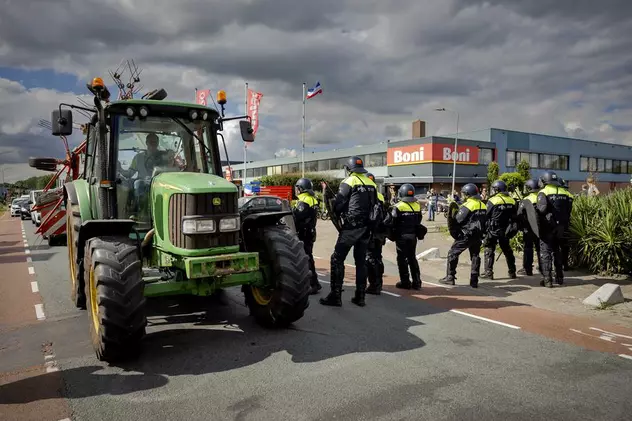 Protestele violente ale fermierilor în Olanda: Focuri de armă trase de poliție în Heerenven