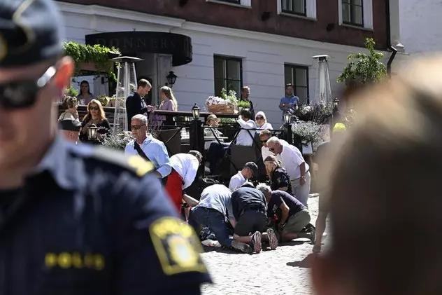 Femeie înjunghiată mortal la o reuniune politică, în Suedia. A fost reținut un suspect