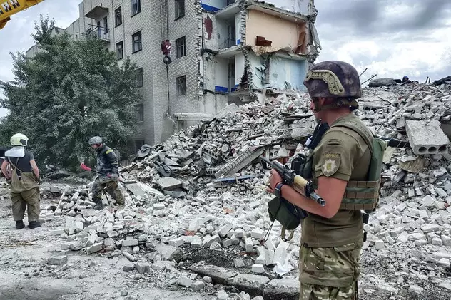 LIVETEXT Război în Ucraina, ziua 143 | Alertă aeriană în aproape toată Ucraina. Rușii au bombardat orașe din regiunile Doneţk și Cerkasî
