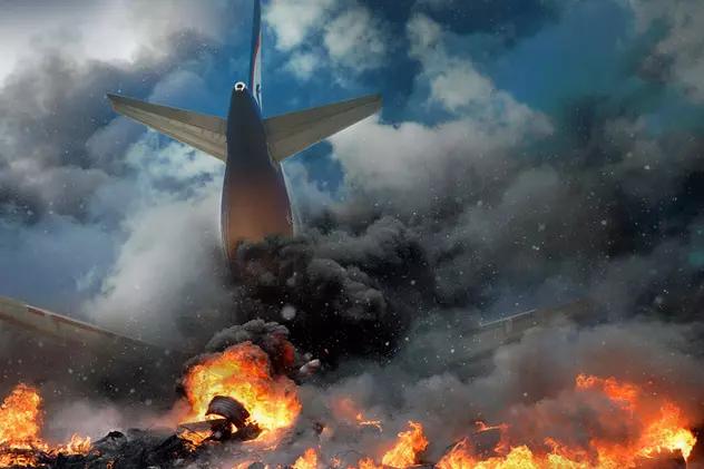 Cele mai grave accidente aviatice din istorie - Imagine ilustrativă pentru un accident aviatic cu un avion în flăcări